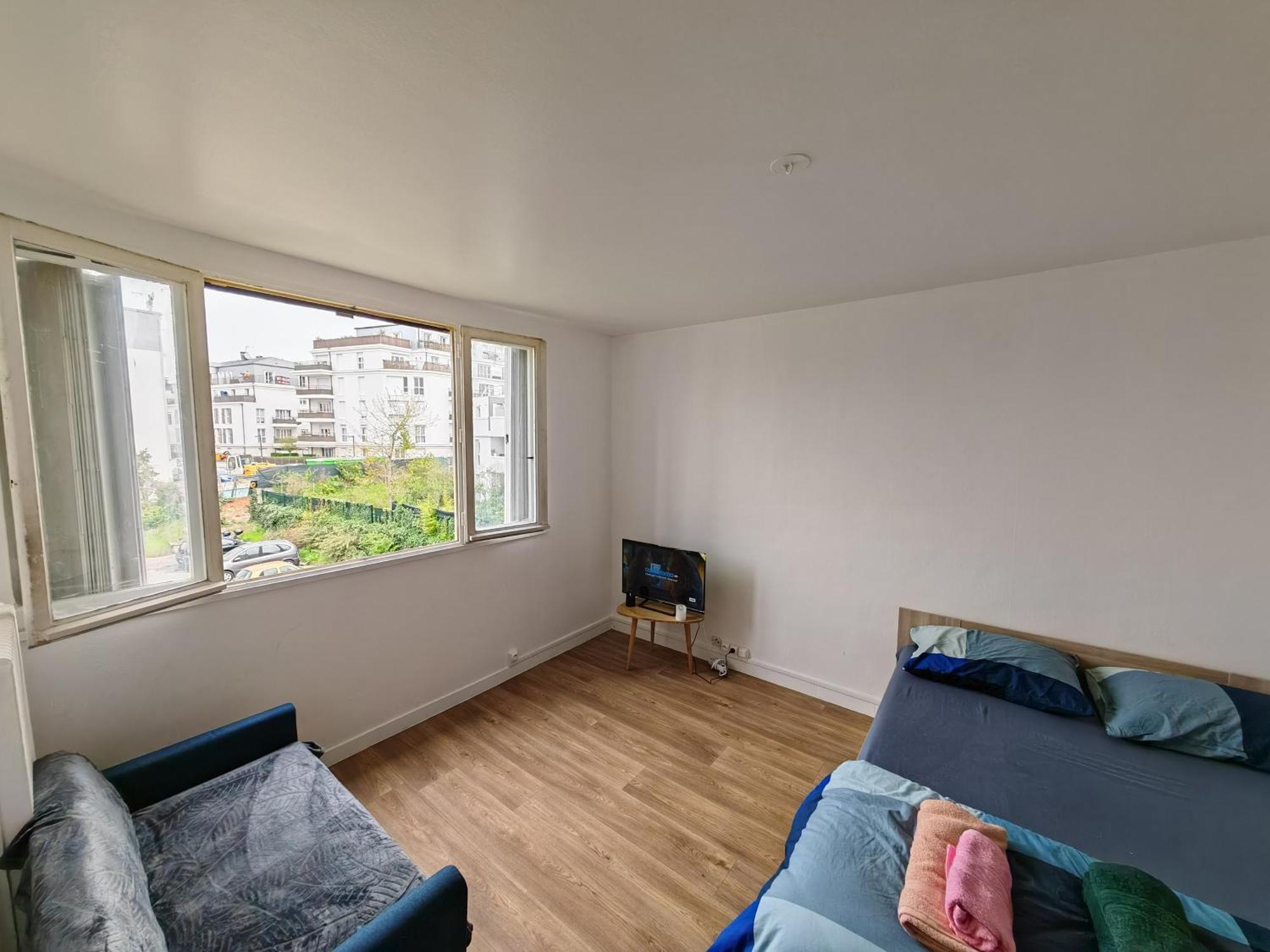 Apartamento F1 Equipe Avec Ascenseur, Parking Et Pres Des Transports Argenteuil Exterior foto