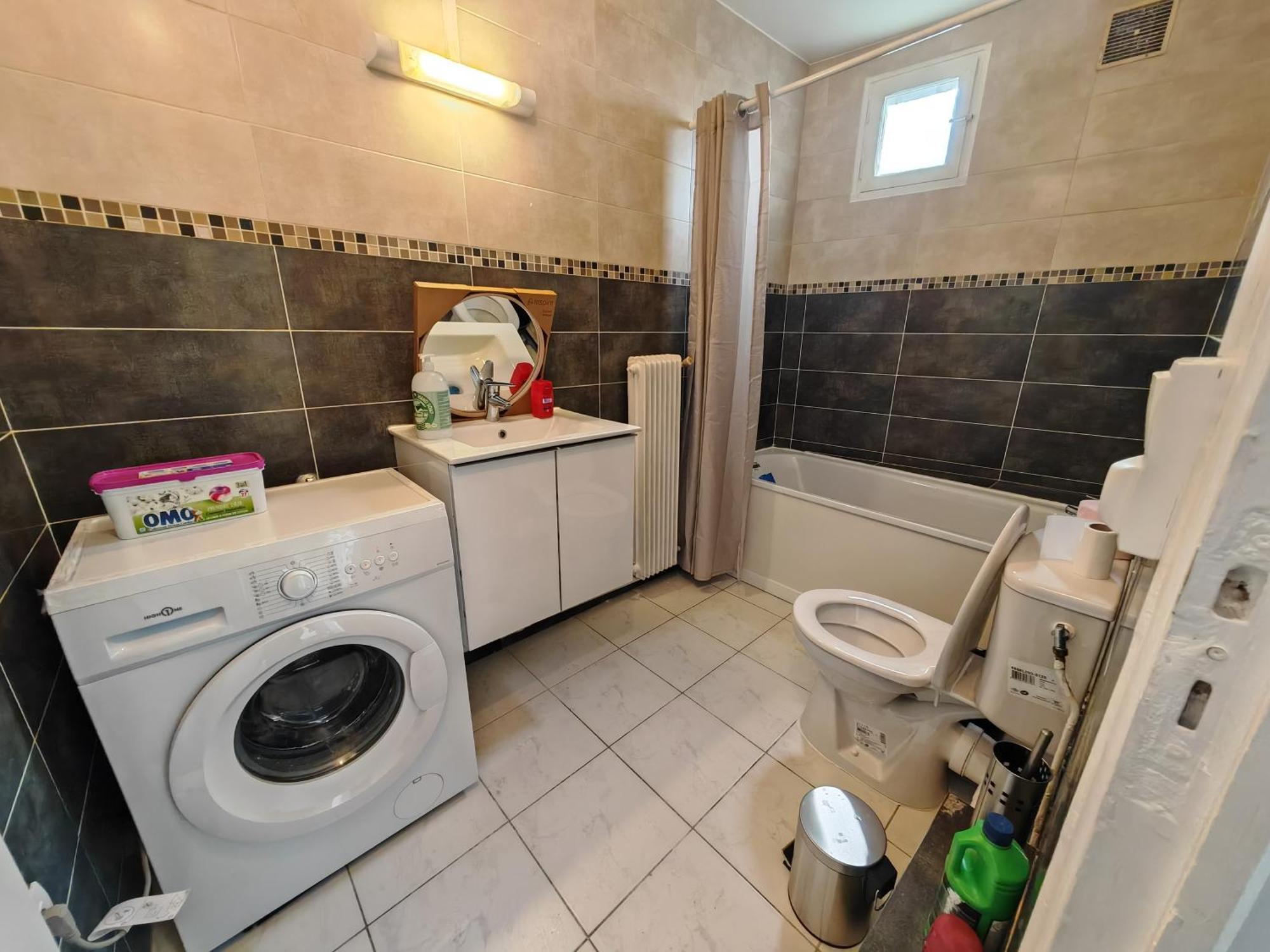Apartamento F1 Equipe Avec Ascenseur, Parking Et Pres Des Transports Argenteuil Exterior foto